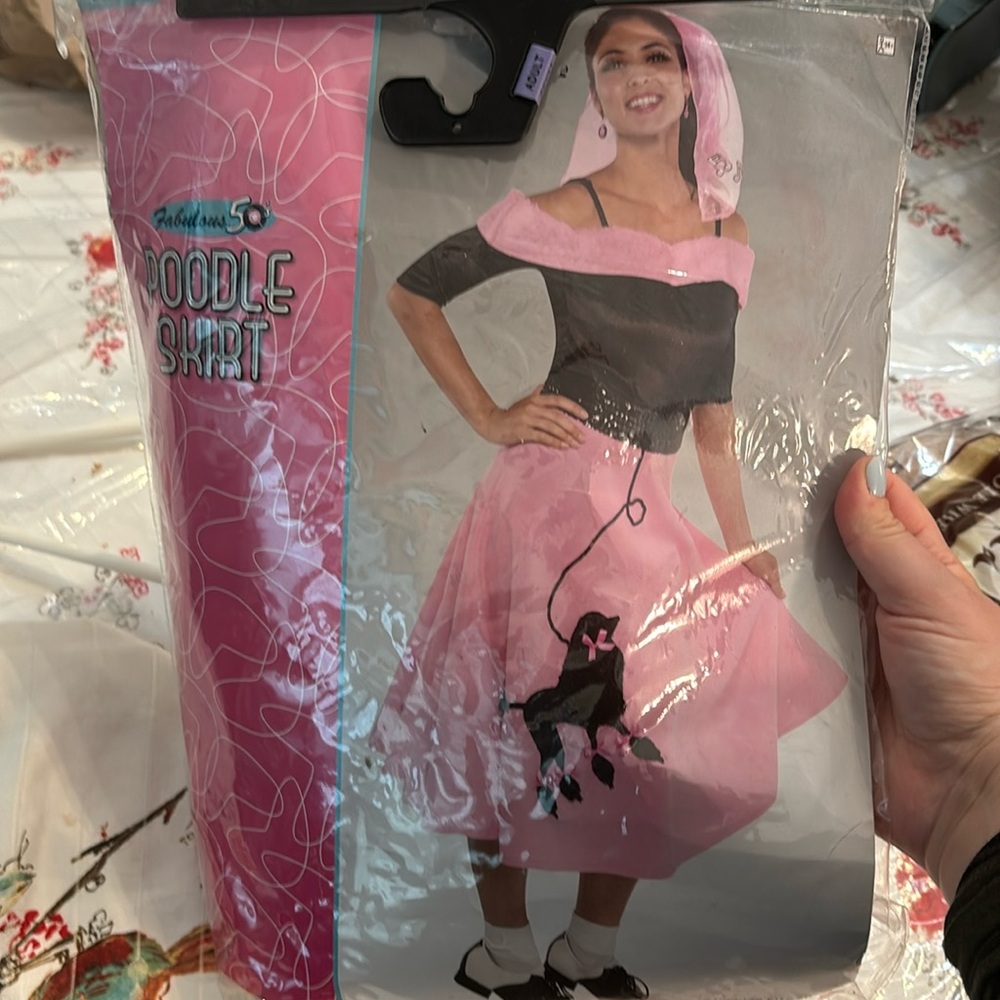 NIP Poodle Skirt Costume